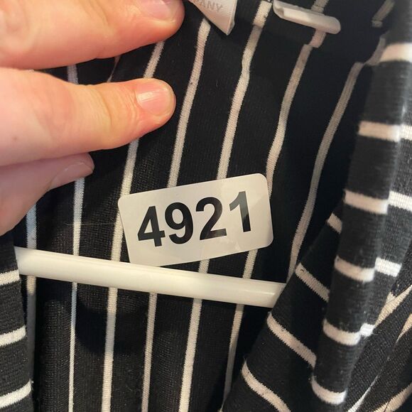 New York & Co. Striped Sleeveless Collared Jumpsuit Black White Small Chic Women - Picture 5 of 11